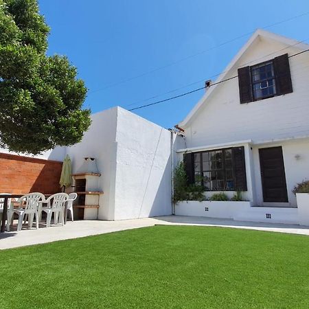 The Beach House Barra 외부 사진